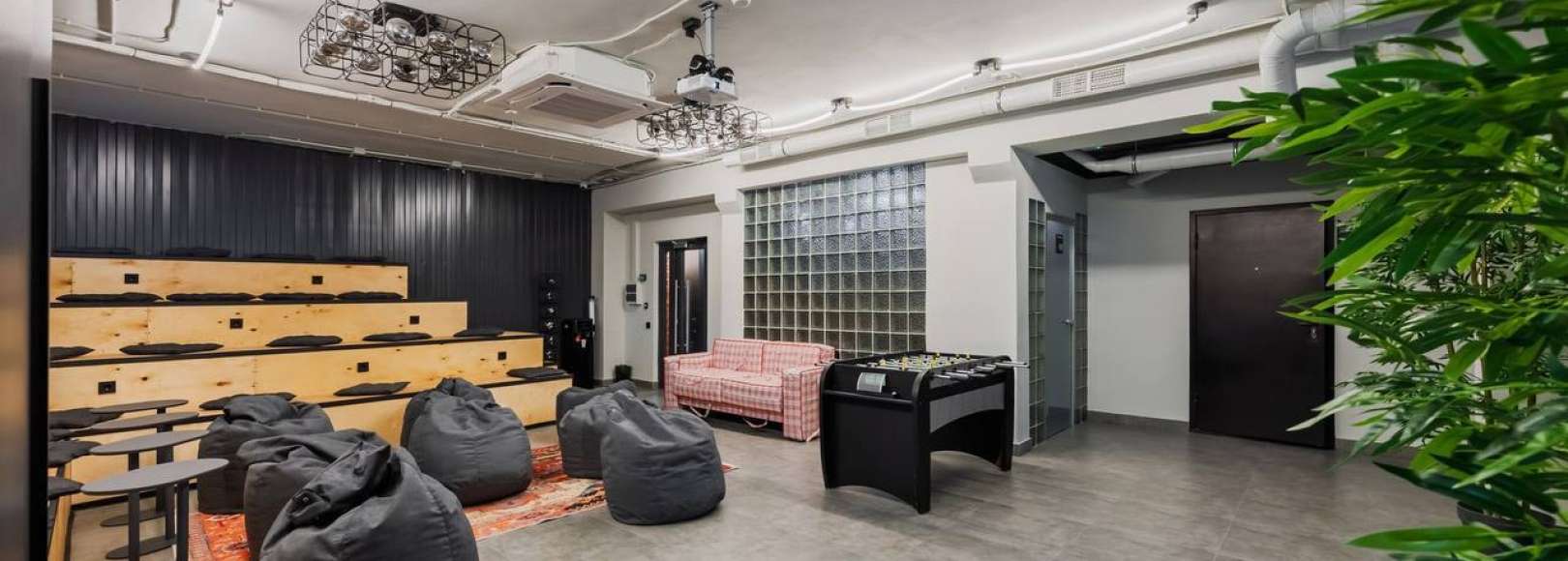 Фотография конференц-зала Апарт-отель Freedom Коворкинг зона