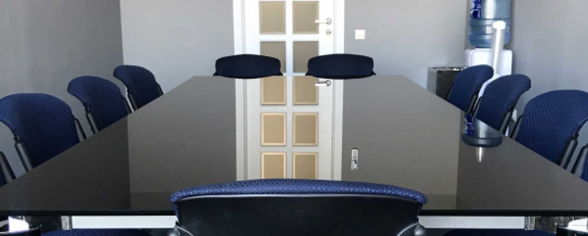 Фотографии комнаты для переговоров 7 Авеню