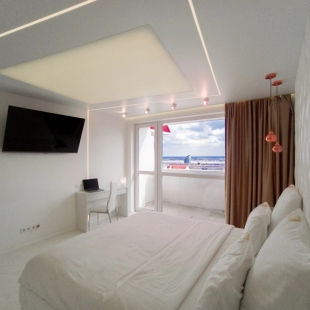 Фотография квартиры Апартаменты 18 этаж,студия 36кв.м,джакузи,балкон,вид на Волгу,новый дом,самый центр,вокзал пешком