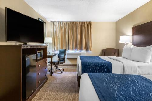 Фотография гостиницы Comfort Inn Airport Grand Rapids