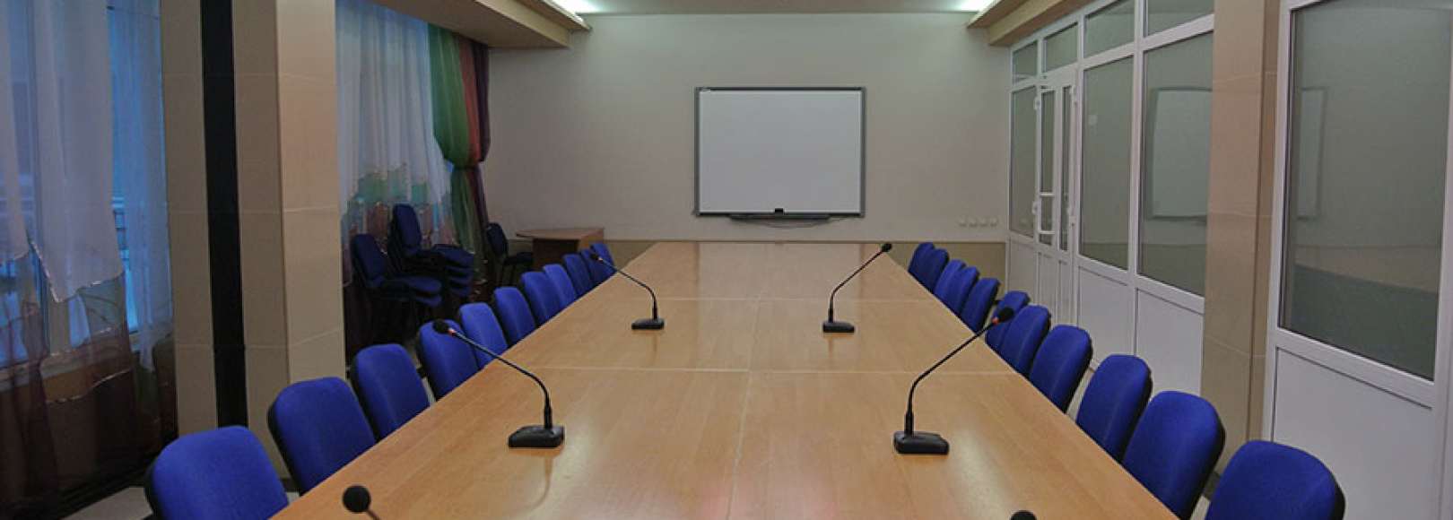 Фотография конференц-зала Конференц-зал ЦМИ