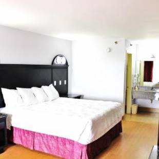 Фотографии мотеля
Fairway Inn