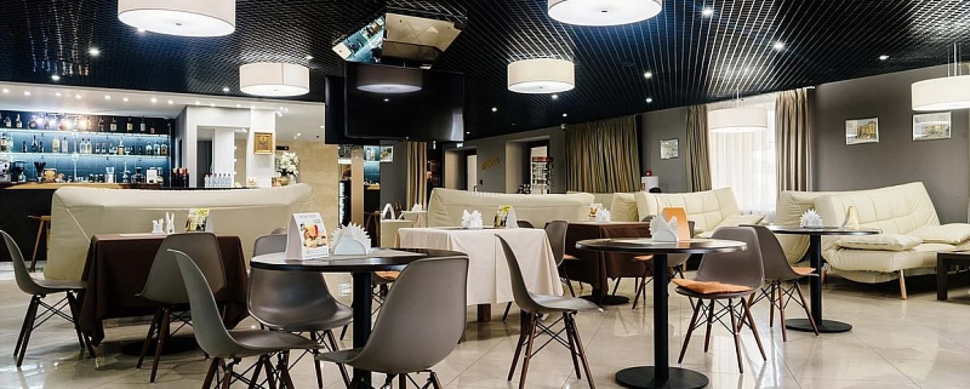 Фотографии конференц-зала Зал ресторана Я-ОТЕЛЬ