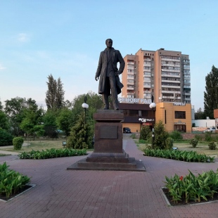 Фотография памятника Памятник А. Угарову