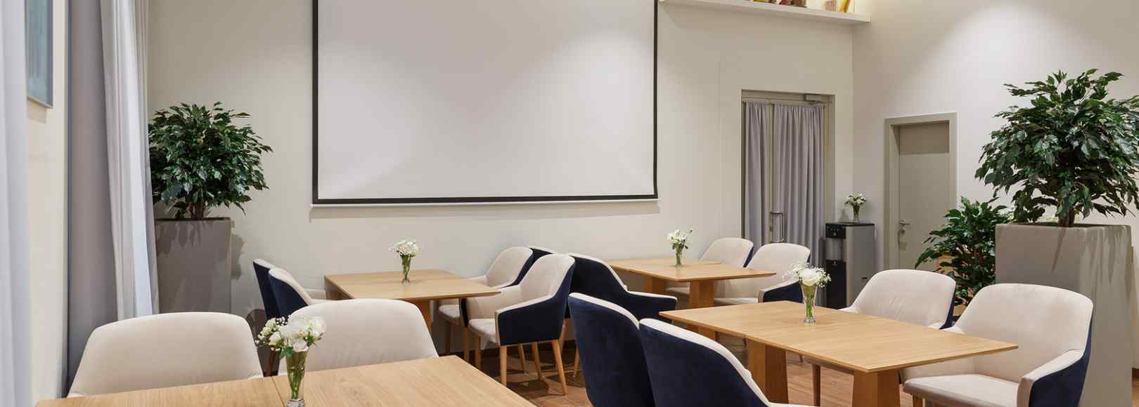 Фотография конференц-зала Лекторий