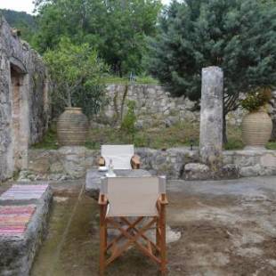 Фотографии гостевого дома
LIOTRIVI (OIL PRESS)