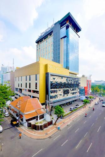 Фотография гостиницы Grand Dafam Signature Surabaya
