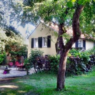 Фотографии гостевого дома
HR Cottage am Honigbach