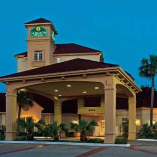 Фотографии гостиницы 
            La Quinta by Wyndham Jacksonville Butler Blvd