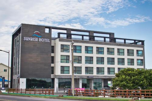 Фотография гостиницы Sungsan Sunrise Hotel