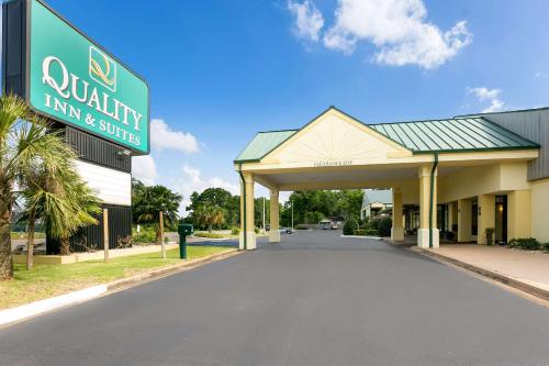 Фотография гостиницы Quality Inn & Suites Eufaula