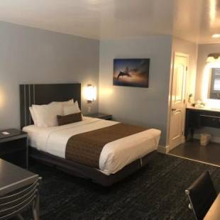 Фотографии мотеля
Pacific Inn Monterey