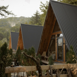 Фотография Коттеджа Частный дом Экосказка с видом на горы