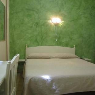 Фотографии мини отеля
Night & Day