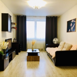 Фотография квартиры Апартаменты Шикарная двухкомнатная квартира с раздельными комнатами и балконом