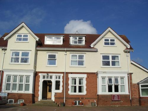 Фотография гостиницы The Lawn Hotel