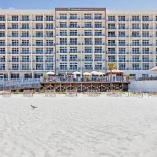 Фотографии гостиницы
Holiday Inn Express & Suites Panama City Beach - Beachfront, an IHG Hotel