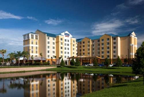 Фотография гостиницы Fairfield Inn Suites by Marriott Orlando At SeaWorld