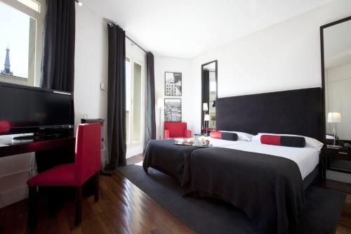 Фотография гостиницы Quatro Puerta del Sol