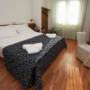 Фотографии гостиницы 
            Hotel Mediterraneo