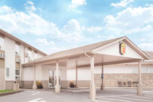 Фотография гостиницы Super 8 by Wyndham Kenora