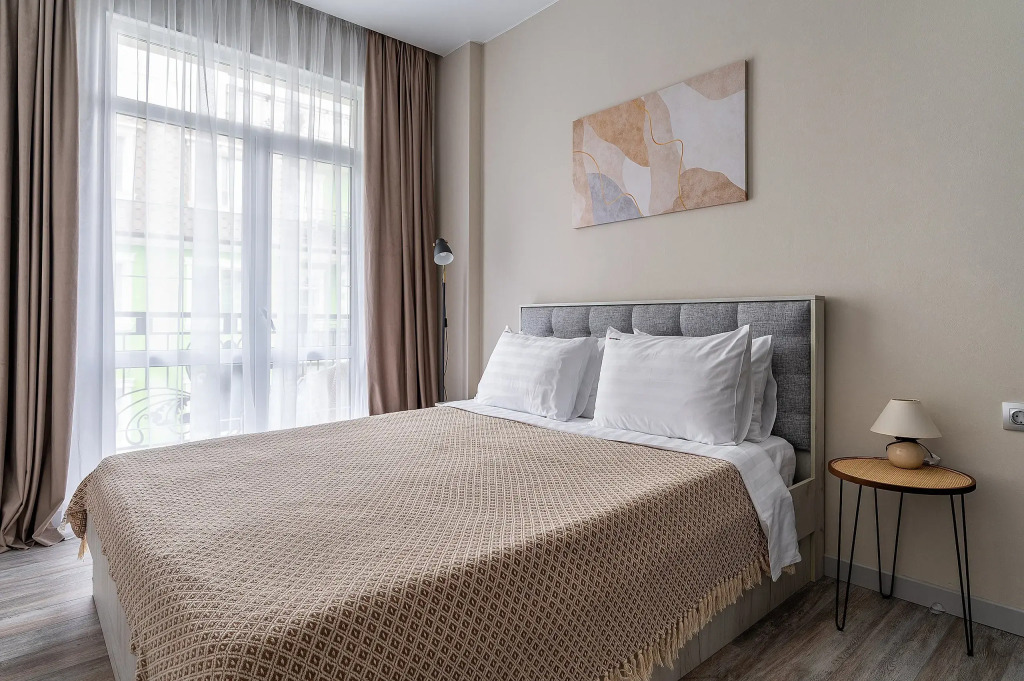 Фотография квартиры Апартаменты Red Apartments Арт Лайт Сити Форд