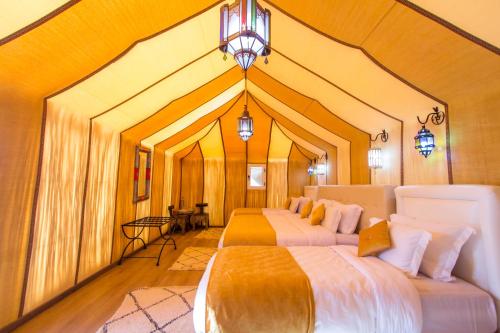 Фотография базы отдыха Sahara Sky Luxury Camp