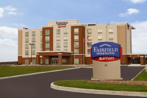 Фотография гостиницы Fairfield Inn & Suites by Marriott Toronto Mississauga