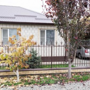 Фотография гостевого дома Уютный домик с двумя спальнями