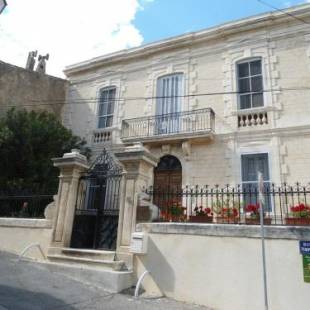 Фотографии мини отеля
Couleurs De Camargue