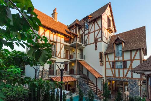 Фотография гостиницы Le Charcoa Hotel