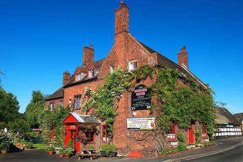 Фотография гостиницы Hundred House Hotel