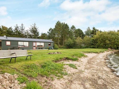 Фотография гостевого дома Four-Bedroom Holiday home in Skanderborg