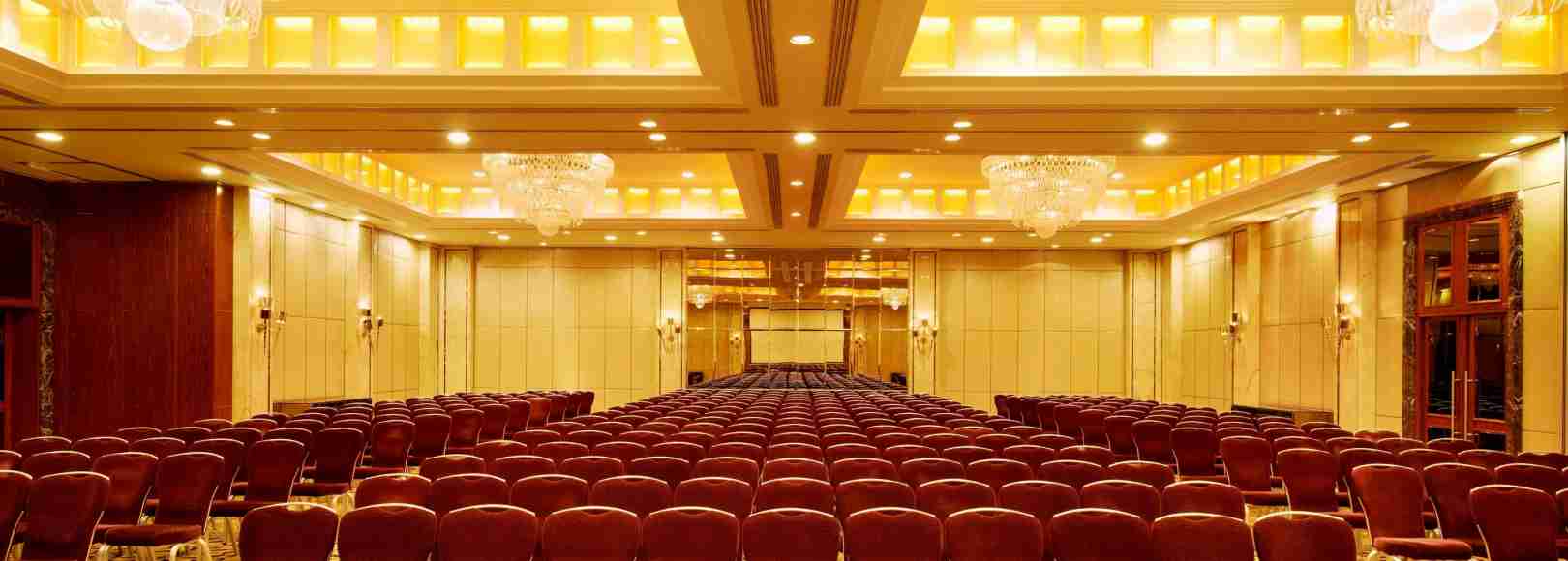 Фотография конференц-зала Бальный зал Родченко