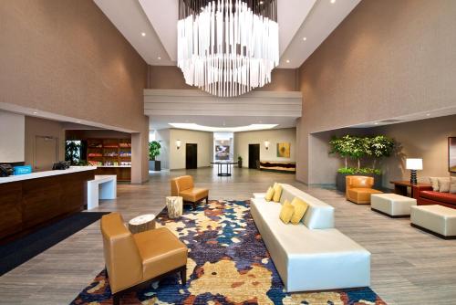 Фотография гостиницы Embassy Suites by Hilton Seattle North Lynnwood