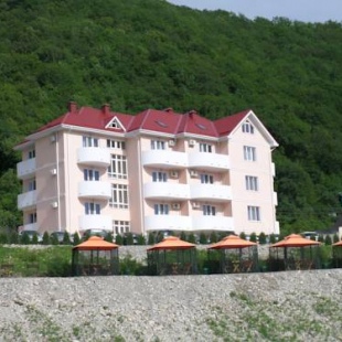 Фотография гостевого дома Адмирал