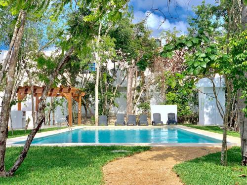 Фотография Коттеджа Beautiful 3 BR/3.5 bath Home@Selvanova