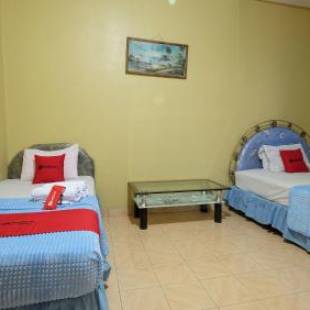 Фотографии гостиницы 
            RedDoorz near Mangrove Forest Kupang