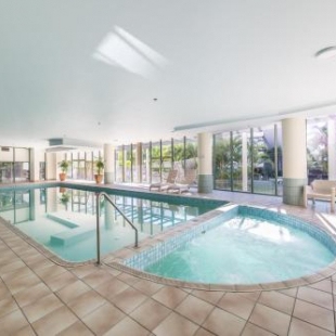 Фотография апарт отеля Meriton On Main Beach