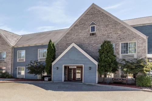 Фотография гостиницы Baymont by Wyndham Mequon Milwaukee Area