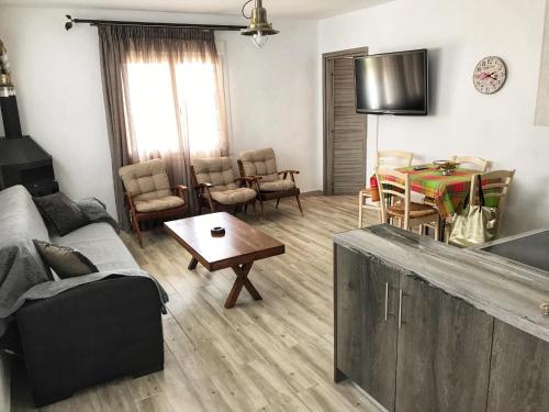 Фотография гостевого дома The Hillhouse near Alexandroupolis (Ground floor)