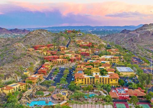 Фотография гостиницы Hilton Phoenix Tapatio Cliffs Resort