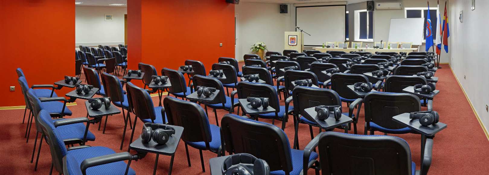 Фотография конференц-зала Россия