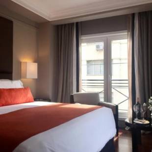 Фотографии гостиницы
Carles Hotel