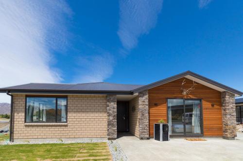 Фотография гостевого дома Twin Studio on Andrew Don Drive(Without Kitchen)