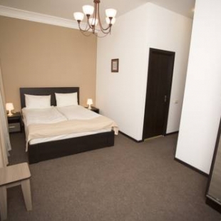 Фотография гостиницы Park Hotel Yerevan