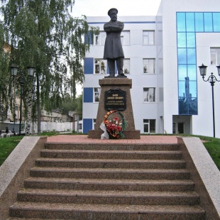 Фотография Памятник А.И. Умову