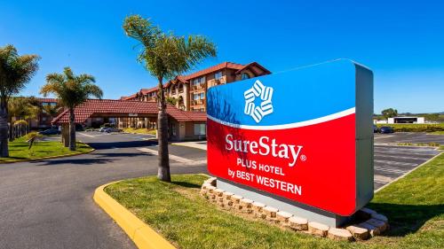 Фотография гостиницы SureStay Plus Hotel by Best Western Lompoc