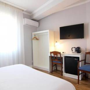 Фотографии гостевого дома 
            Hostal Los Castañuelos