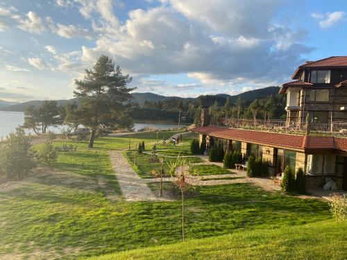 Фотография апарт отеля Къщи за гости "Комплекс ОАЗИС"